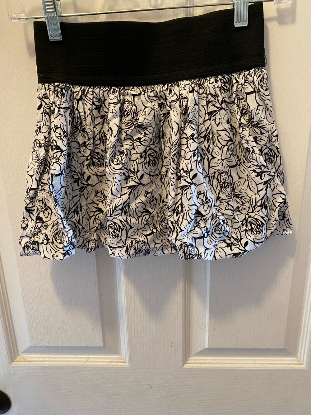 Wet Seal Black and White Floral Skater Skirt